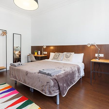 Sweet Bcn Traveller House Apartment Barcelona Exterior photo