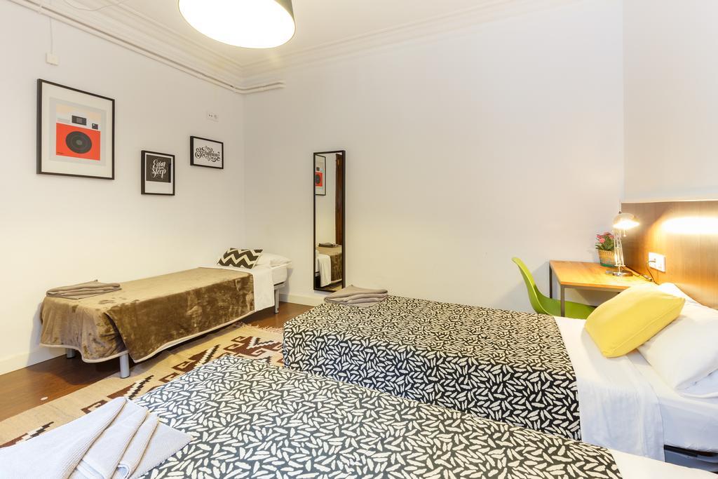 Sweet Bcn Traveller House Apartment Barcelona Exterior photo