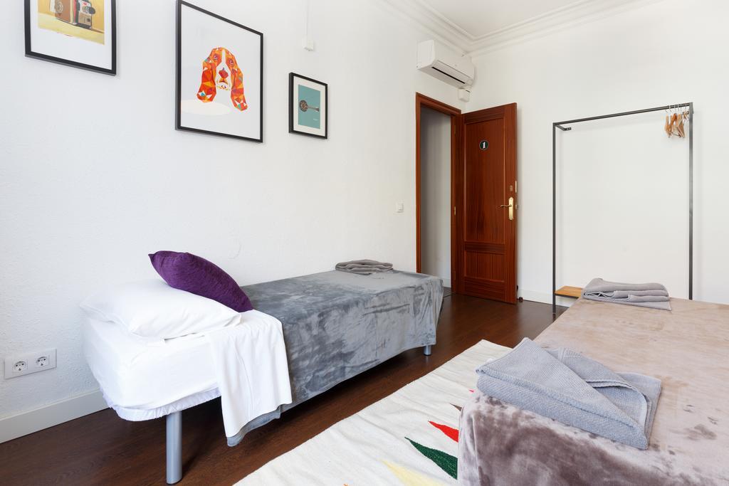 Sweet Bcn Traveller House Apartment Barcelona Exterior photo