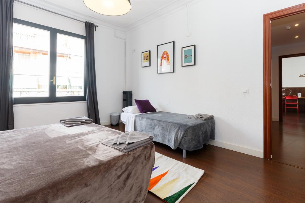 Sweet Bcn Traveller House Apartment Barcelona Exterior photo